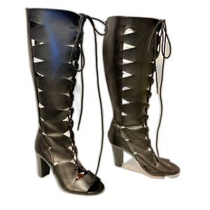 Torrid Plus Size Black Knee High Scalloped Cut Out Boots size 7W